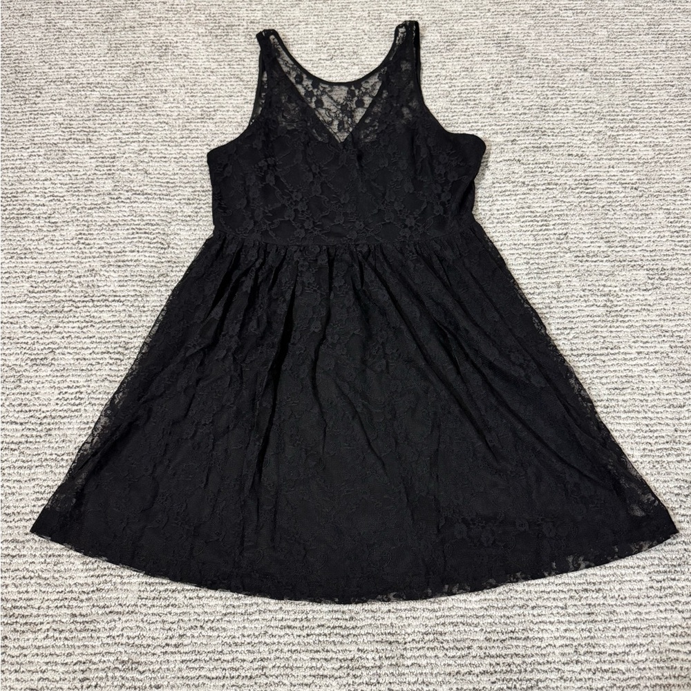 Forever 21 Black Lace Overlay Sweetheart V Back Sleeveless Dress Size L‎ (0057)